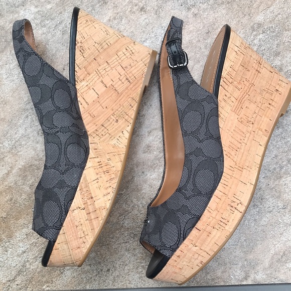 Coach wedges 🙋🏻‍♀️🔥💯 - Picture 4 of 6